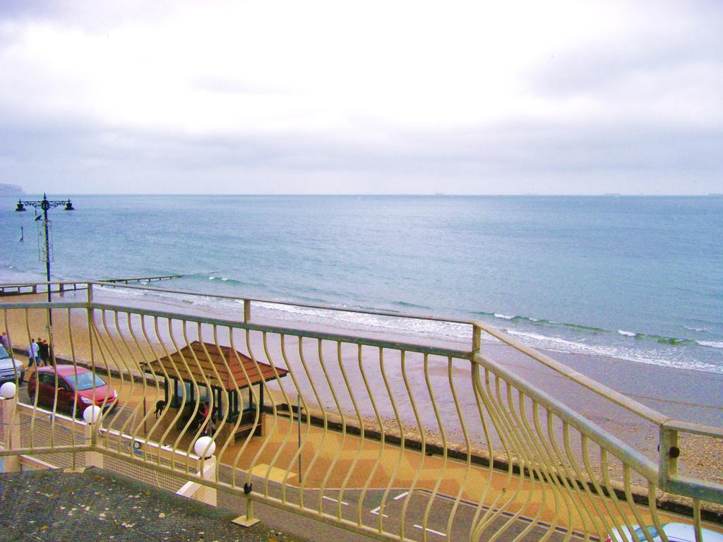 Shoreside Inn Shanklin Exterior photo